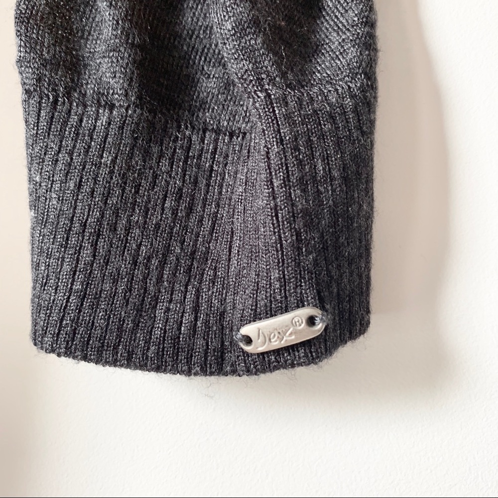 Dex Knit Tunic - Picture 2 of 4